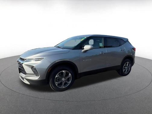 Sterling Gray Metallic 2025 Chevrolet Blazer 2LT