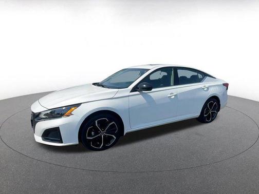 2024 Nissan Altima SR Intelligent AWD