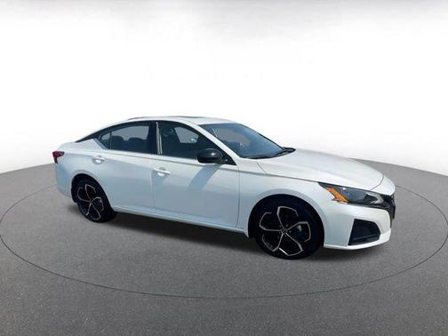 2024 Nissan Altima SR Intelligent AWD