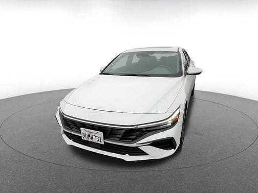 Serenity White 2025 Hyundai ELANTRA SEL