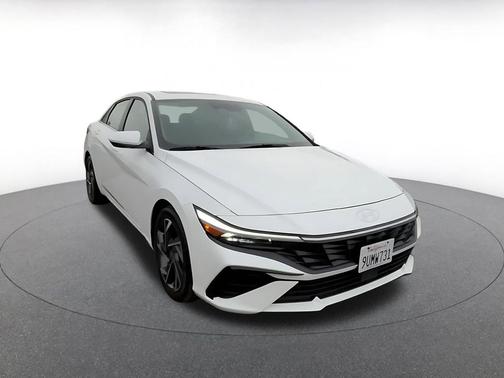 Serenity White 2025 Hyundai ELANTRA SEL
