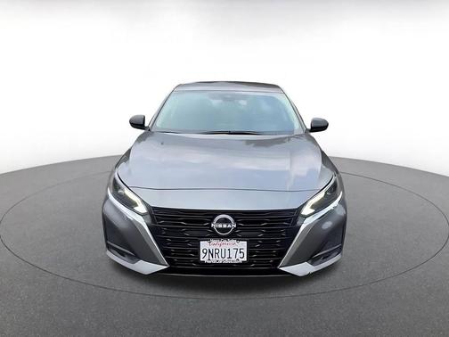 Gun Metallic 2025 Nissan Altima SV FWD