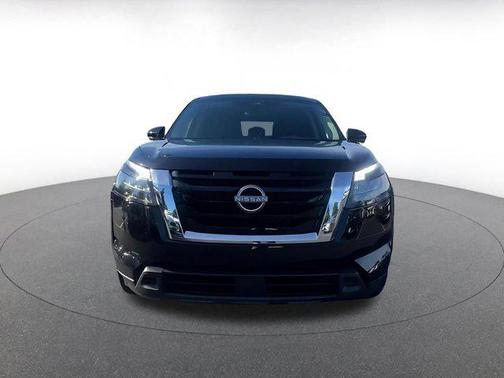 2025 Nissan Pathfinder SV FWD