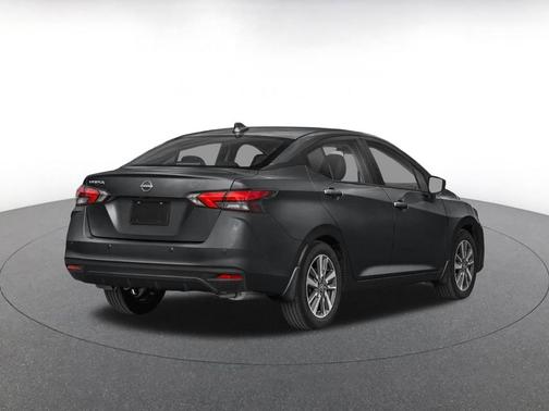 Super Black 2025 Nissan Versa 1.6 SV