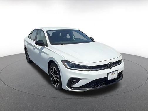 Pure White 2025 Volkswagen Jetta 1.5T Sport