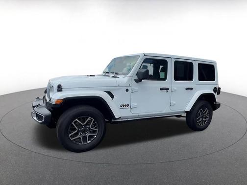Bright White Clearcoat 2025 Jeep Wrangler 4-Door Sahara 4x4