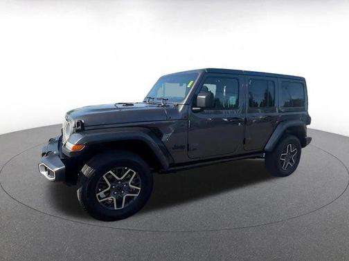 Granite Crystal Metallic Clearcoat 2025 Jeep Wrangler 4-Door Sahara 4x4