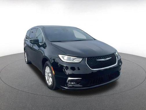 2025 Chrysler Pacifica L