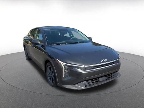 Interstellar Gray 2025 Kia K4 LXS
