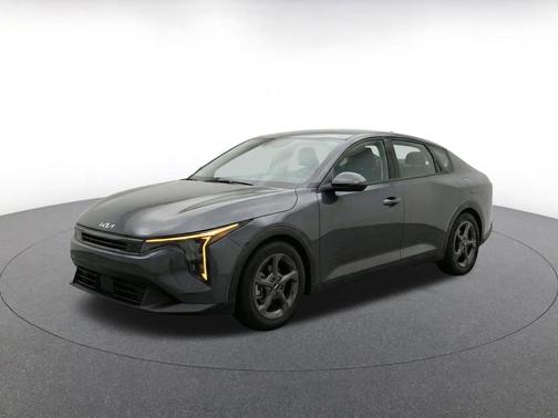Interstellar Gray 2025 Kia K4 LXS