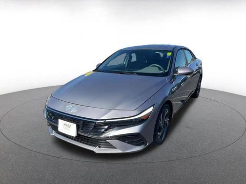 2025 Hyundai ELANTRA SEL