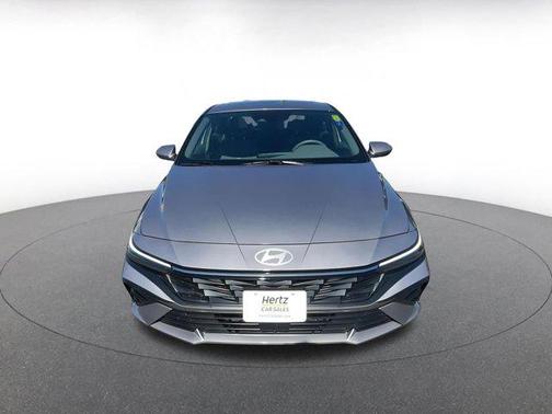 2025 Hyundai ELANTRA SEL