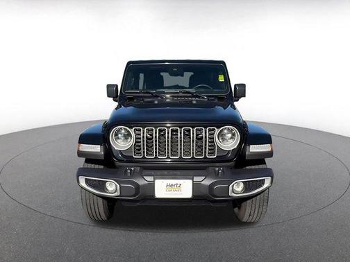 Black Clearcoat 2025 Jeep Wrangler 4-Door Sahara 4x4