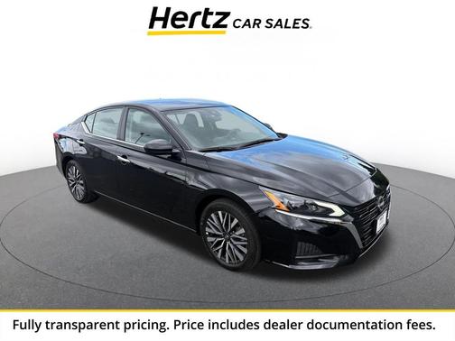 Super Black 2025 Nissan Altima SV FWD