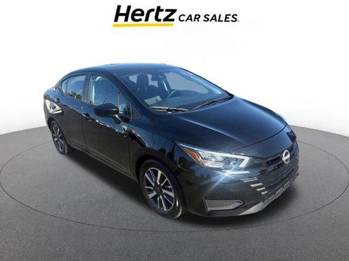 Super Black 2025 Nissan Versa 1.6 SV
