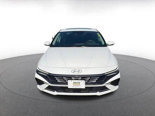 2025 Hyundai ELANTRA SEL