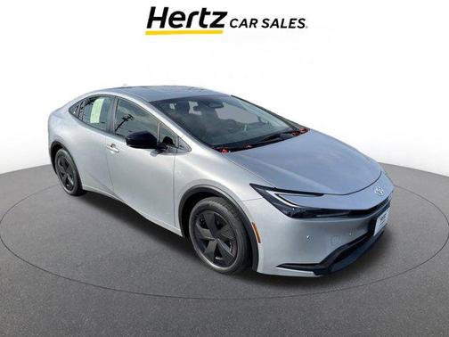 2025 Toyota Prius LE