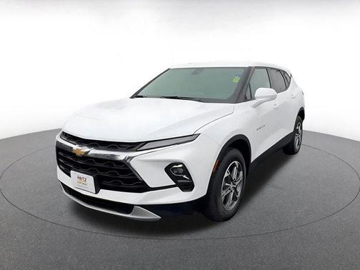 Summit White 2025 Chevrolet Blazer 2LT