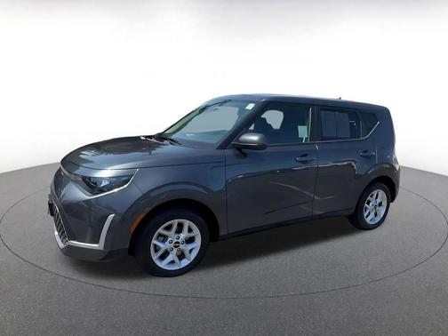 Gravity Gray 2025 Kia Soul LX