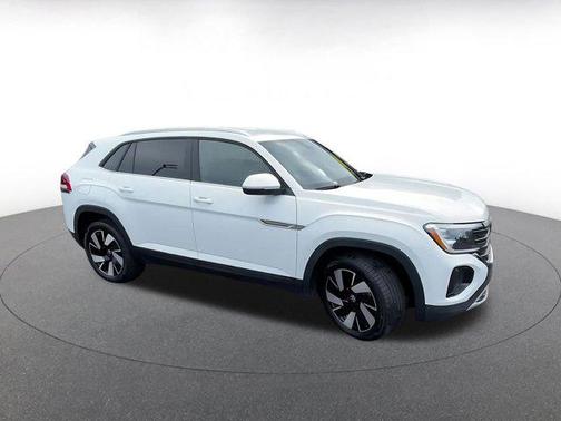 2025 Volkswagen Atlas Cross Sport 2.0T SE w/Technology 4MOTION