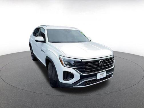 2025 Volkswagen Atlas Cross Sport 2.0T SE w/Technology 4MOTION