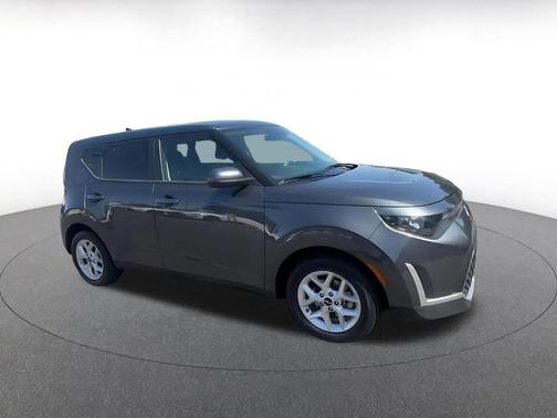 Gravity Gray 2025 Kia Soul LX