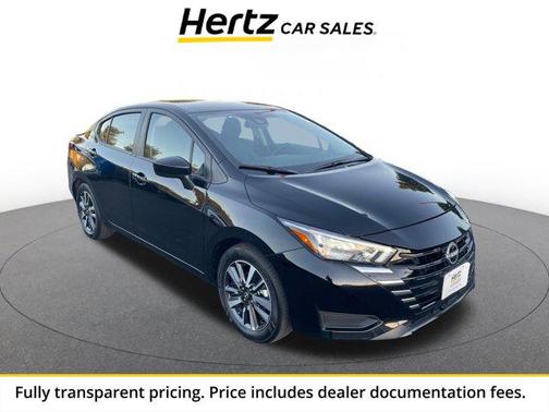Super Black 2025 Nissan Versa 1.6 SV
