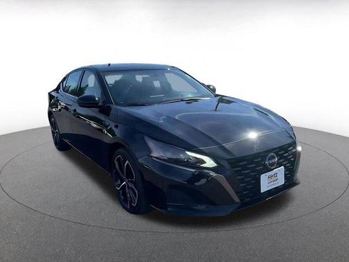 2025 Nissan Altima SR FWD