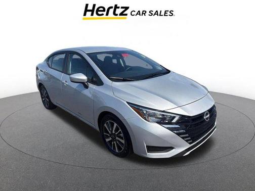 Brilliant Silver Metallic 2025 Nissan Versa 1.6 SV