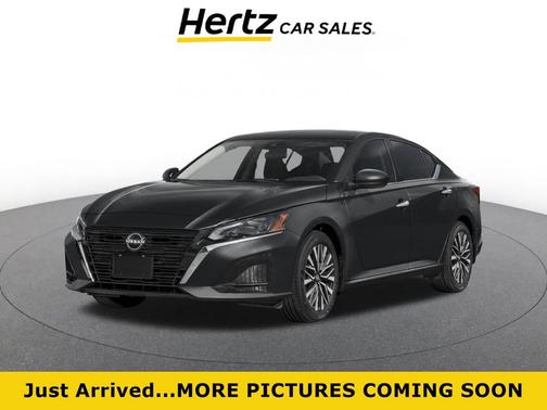 Super Black 2025 Nissan Altima SV FWD