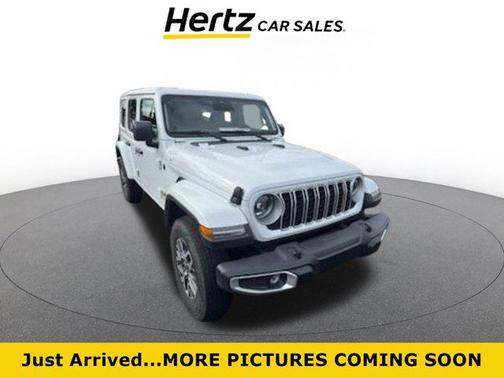 2025 Jeep Wrangler 4-Door Sahara 4x4