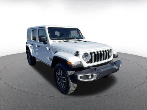 2025 Jeep Wrangler 4-Door Sahara 4x4