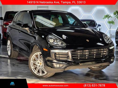 Black 2018 Porsche Cayenne Platinum Edition