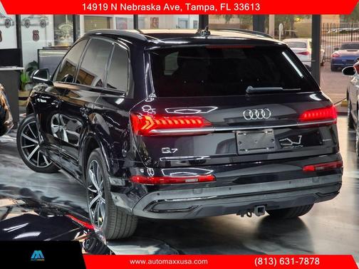 Orca Black Metallic 2021 Audi Q7 55 Premium Plus
