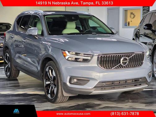 Thunder Grey Metallic 2021 Volvo XC40 T5 Momentum