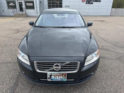 2010 Volvo S80 V8