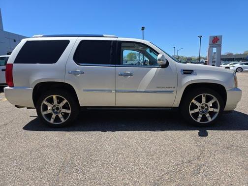 2007 Cadillac Escalade Base