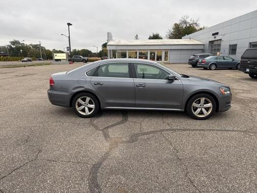 2013 Volkswagen Passat 2.5 SE