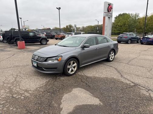 2013 Volkswagen Passat 2.5 SE