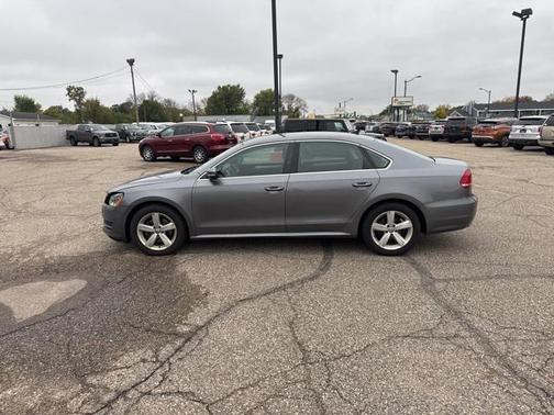 2013 Volkswagen Passat 2.5 SE
