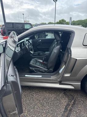 2005 Ford Mustang GT Premium
