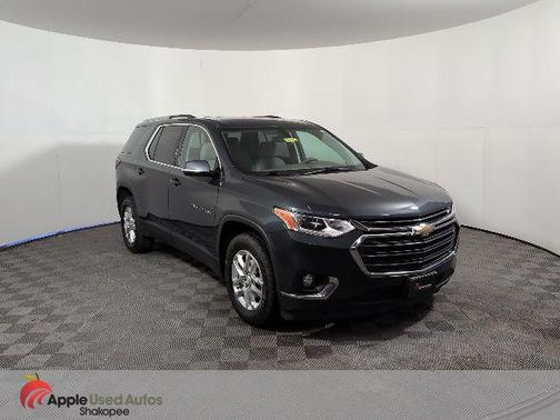 Graphite Metallic 2018 Chevrolet Traverse LT Cloth