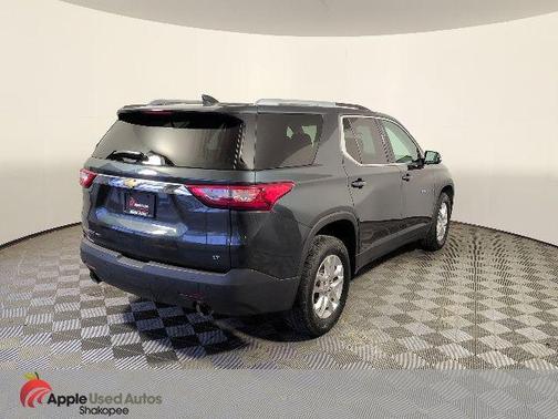 Graphite Metallic 2018 Chevrolet Traverse LT Cloth