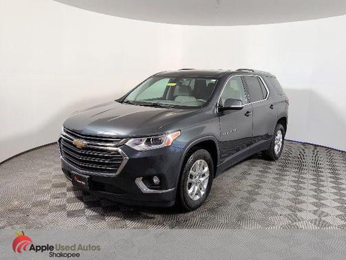 Graphite Metallic 2018 Chevrolet Traverse LT Cloth