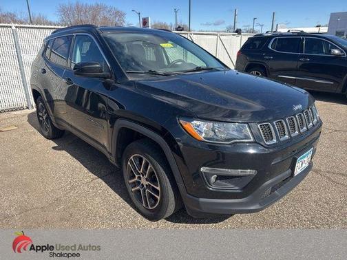 Diamond Black Crystal Pearlcoat 2017 Jeep New Compass Latitude