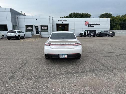 2016 Lincoln MKZ Base