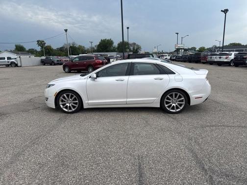 2016 Lincoln MKZ Base