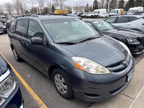 2010 Toyota Sienna LE