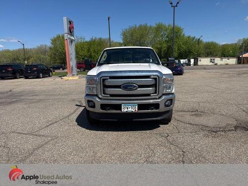 White Platinum Clearcoat Metallic 2013 Ford F-250 Lariat