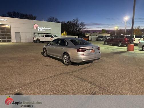 2019 Volkswagen Passat 2.0T Wolfsburg